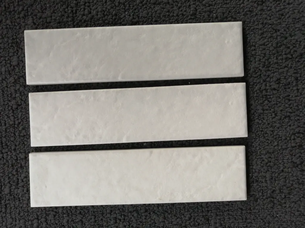 [VE06] VE06 - Carrelage mural Couleur: Blanc - 6*24