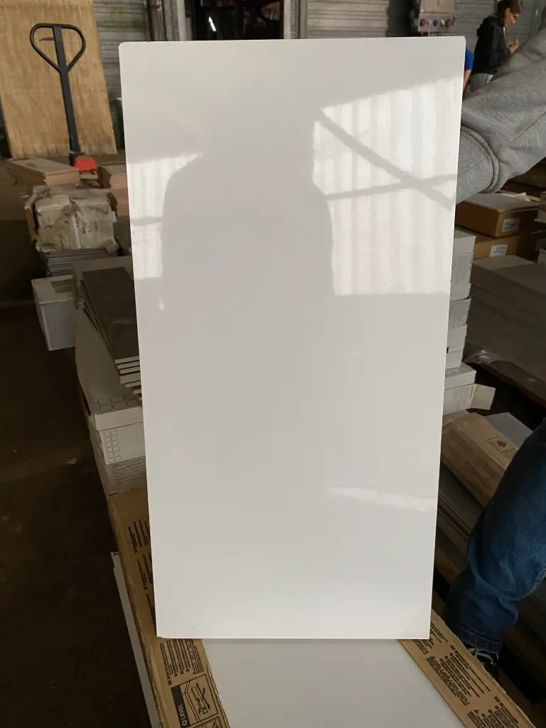 [JA08] JA08 - Carrelage mural Couleur: Blanc - 30x60