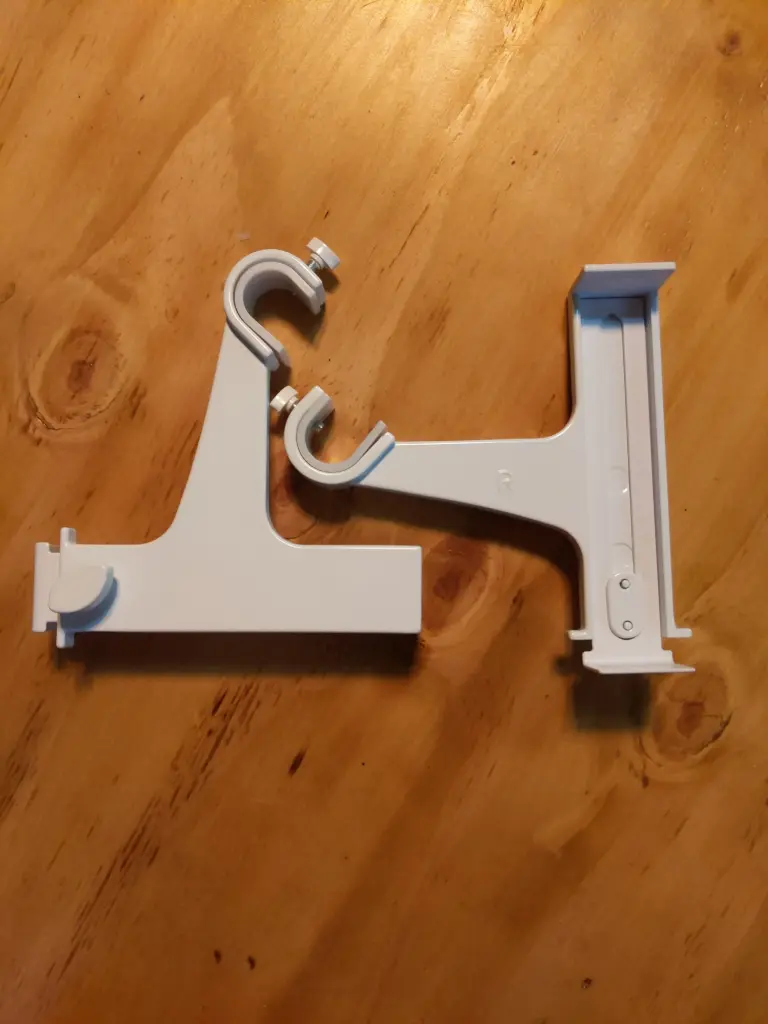 CT85 - 2 supports tringle sans perçage 