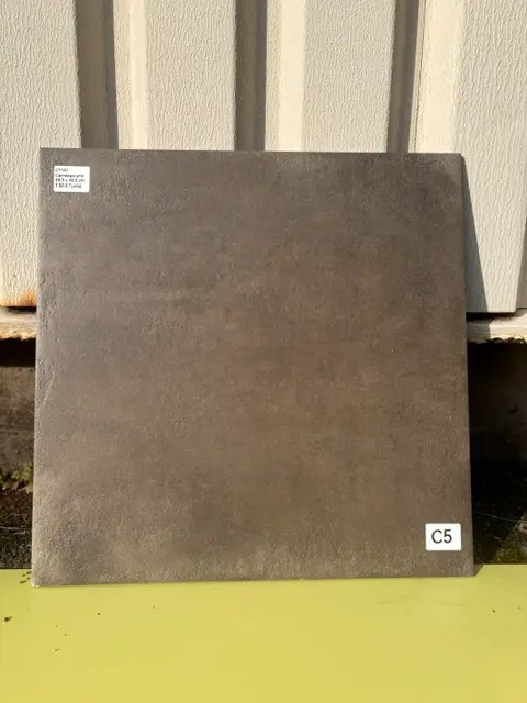 CT161 - Carrelage gris Couleur: Gris - 49.3 x 49.3