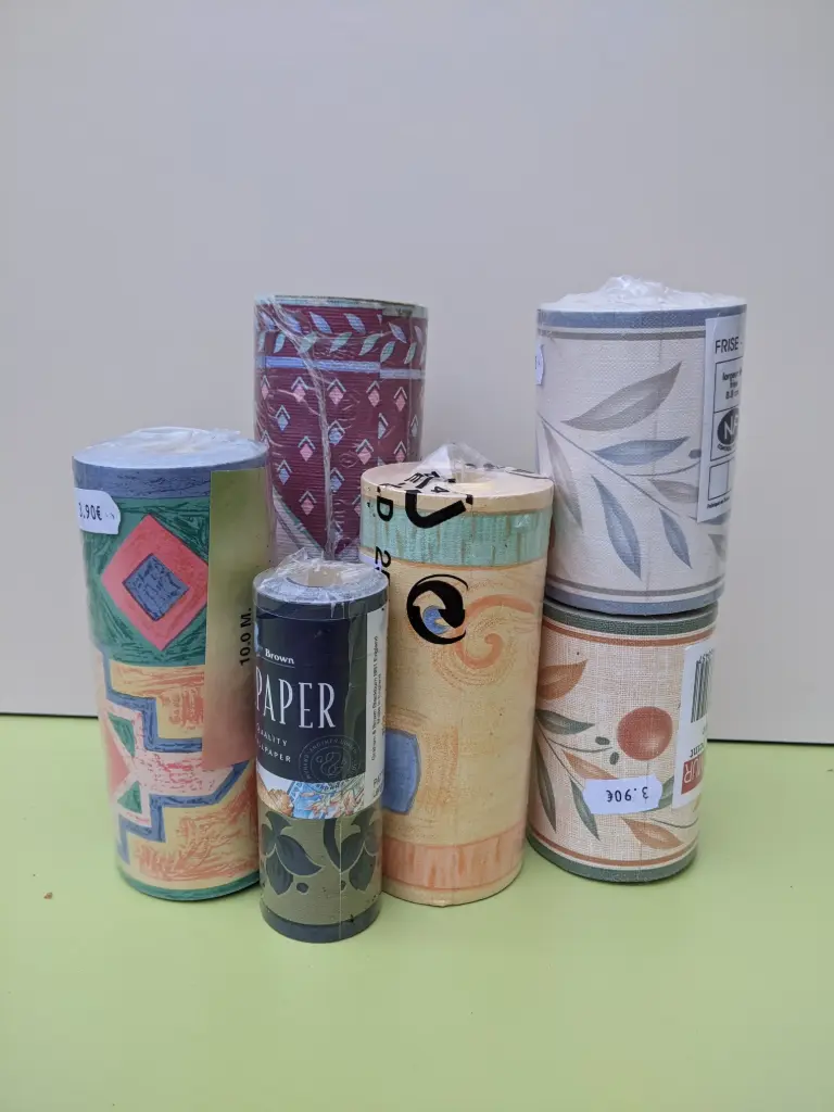 CT152 - Frise papier peint - motif et coloris variés