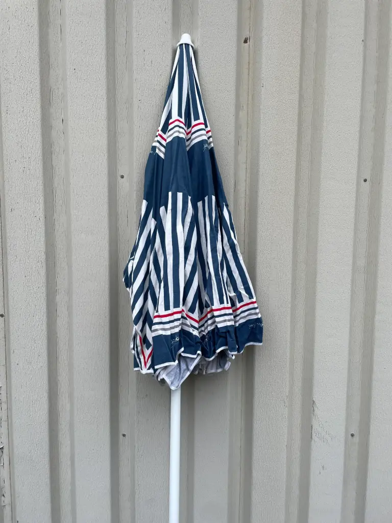 CT208 - Parasol inclinable 