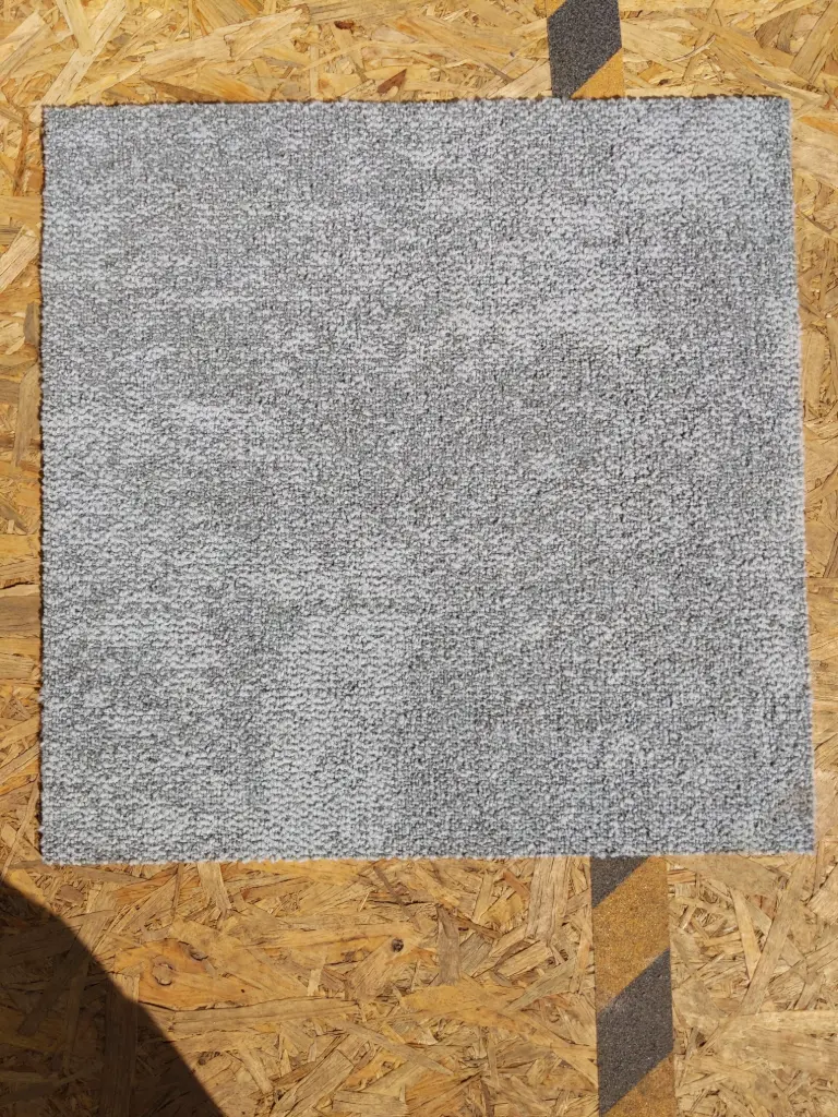 CT250  - Dalle moquette grise