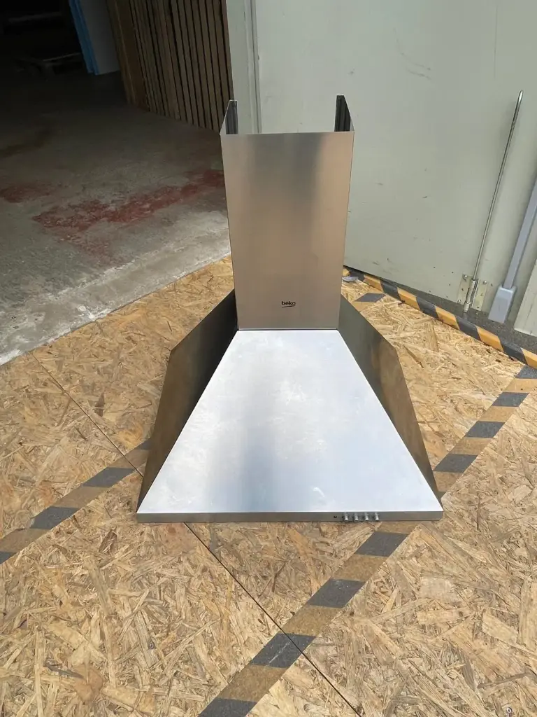 FR01 - Hotte décorative murale 