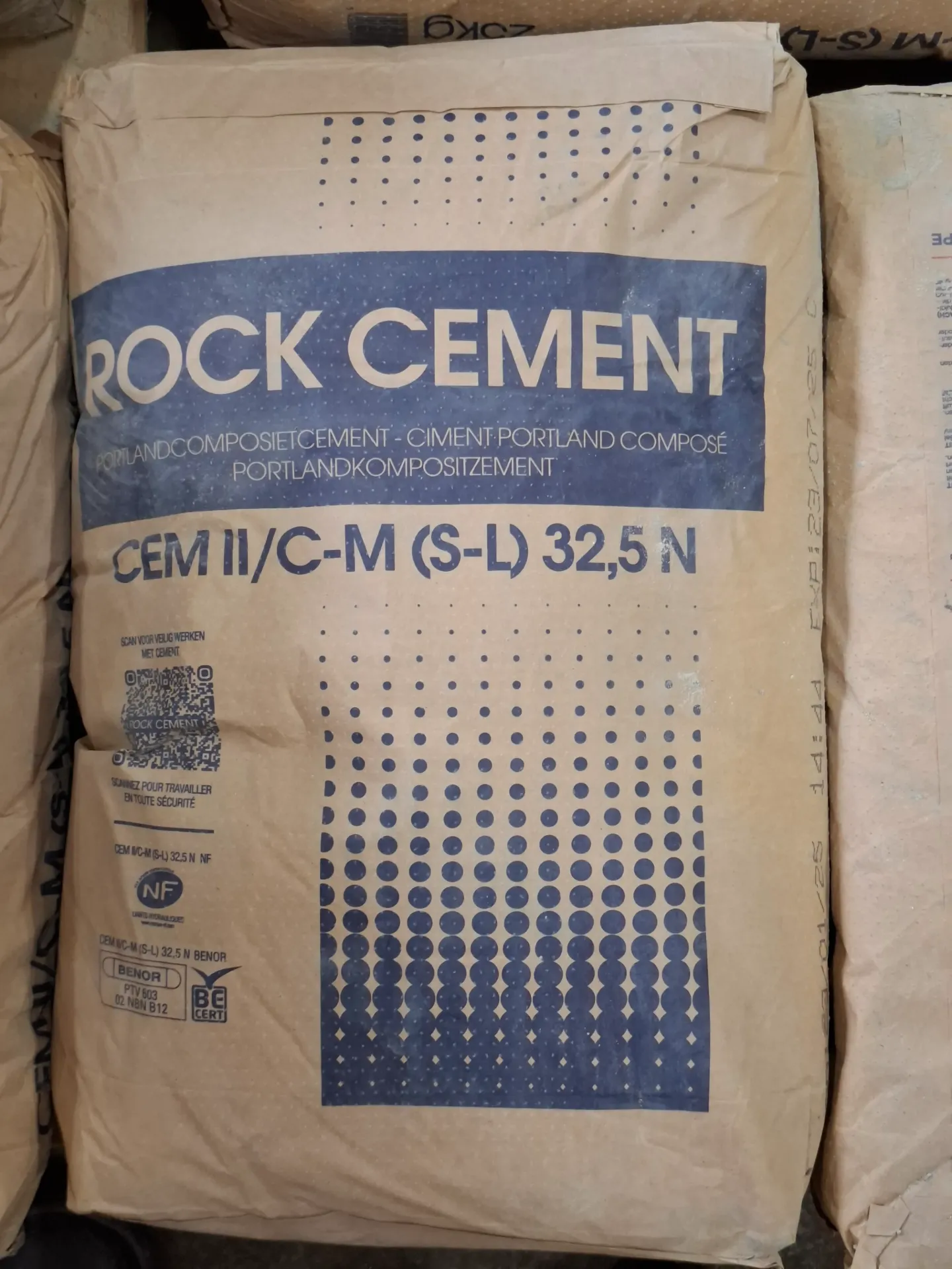 FR70 - Sac de ciment ROCK CEMENT CE Papier CEM II/B-M 32,5N - 25kg