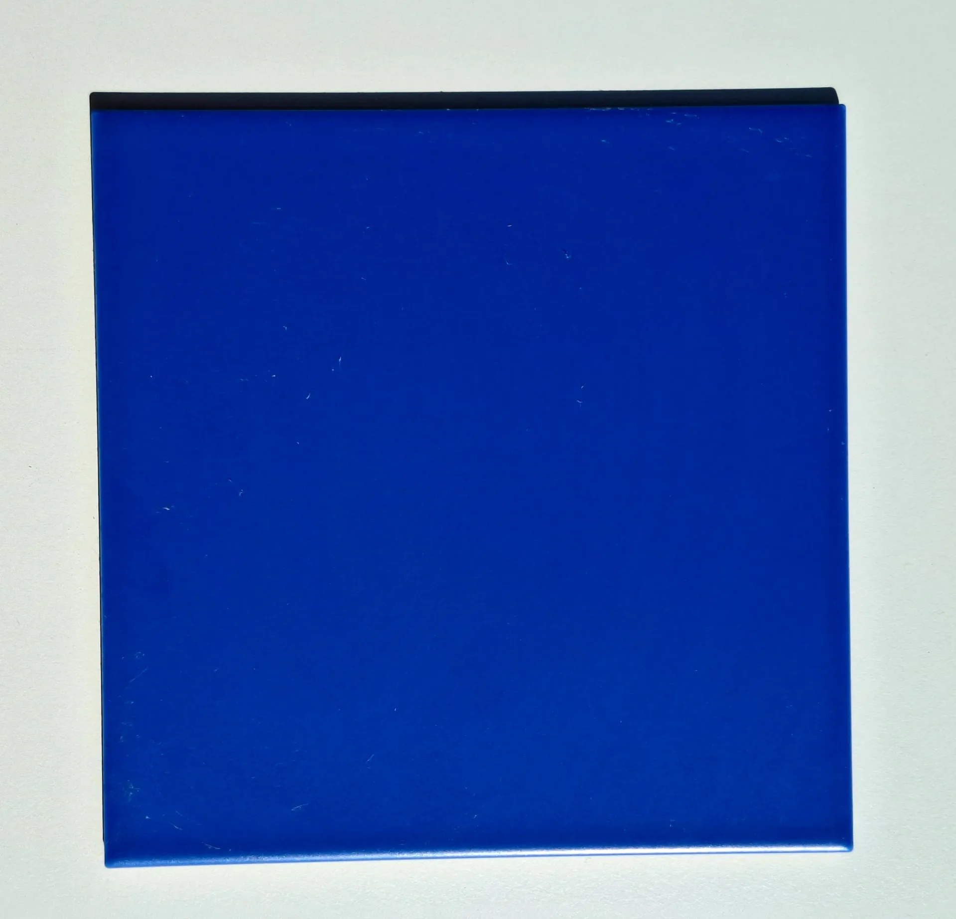 [FR99] FR99 - Carrelage Bleu Couleur: Bleu - 20×20