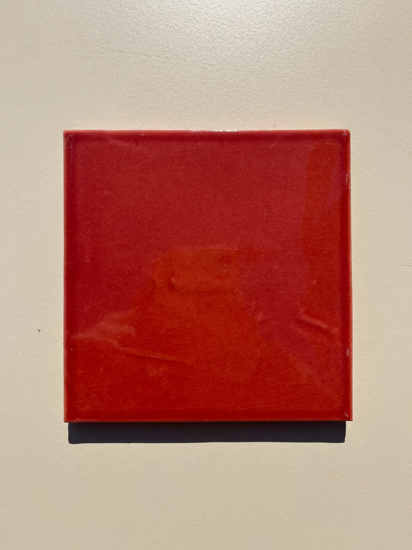 [CT282] CT282 - Tomettes émaillées pierre boutal  Couleur: Rouge - 13 x 13 cm