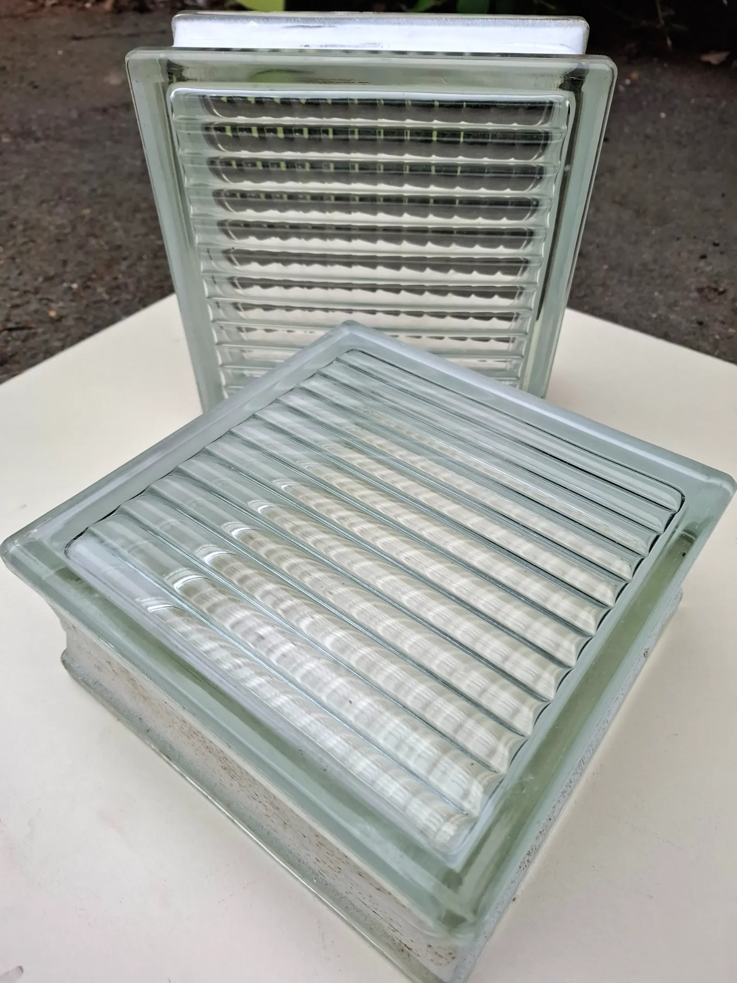 FR103 - Brique de Verre