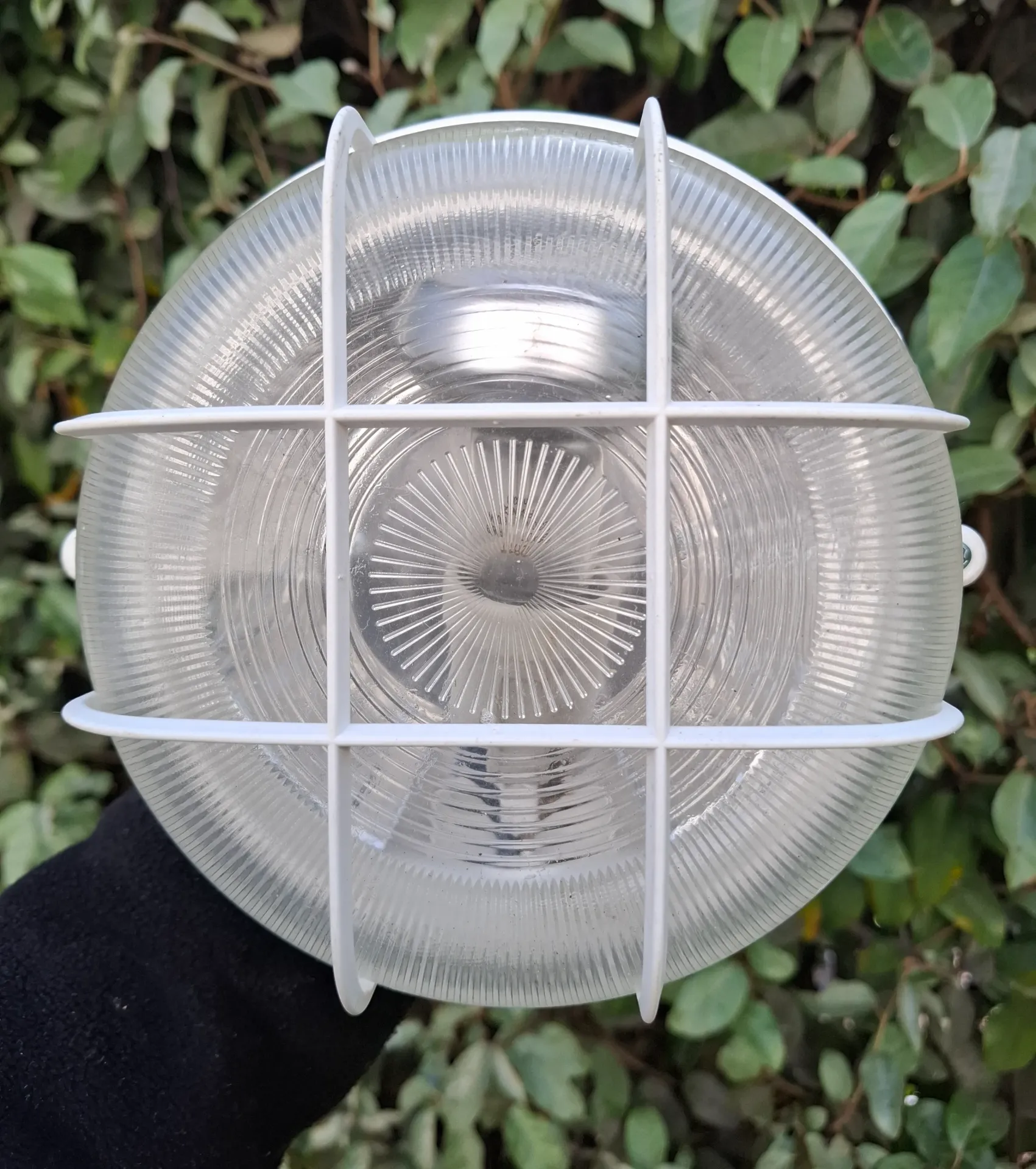 FR107 - Luminaire hublot rond