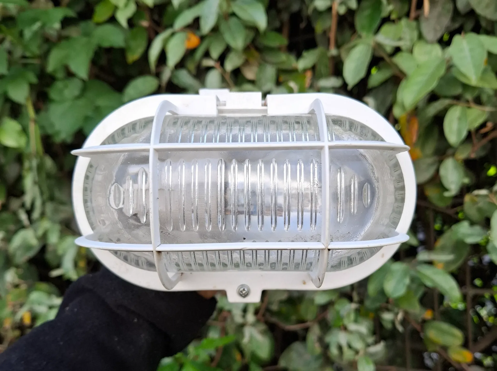 [FR108] FR108 - Lampe hublot ovale