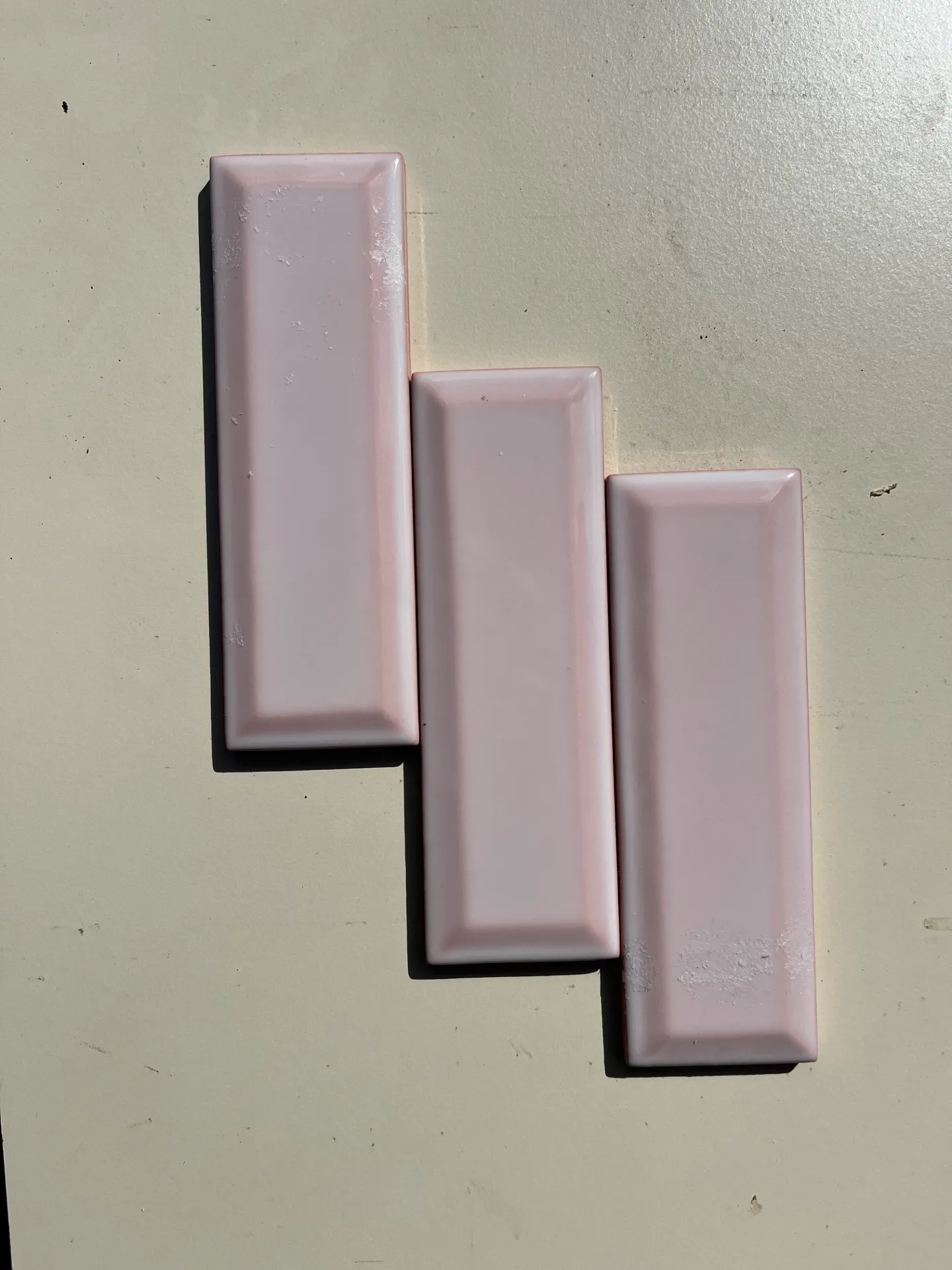 CT309 - Carreaux type métro rose clair  - 5.30 x 16 cm