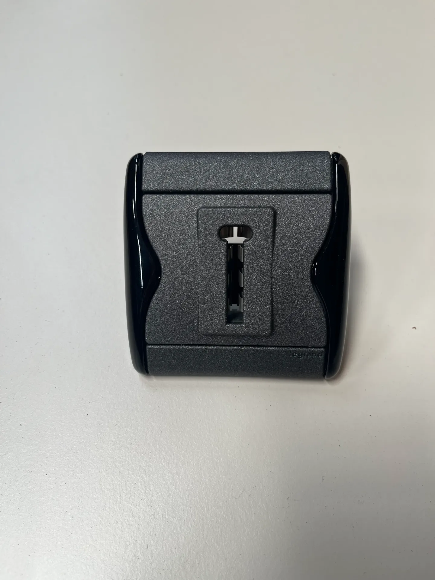 CT333 - Prise téléphone Legrand Sagane - lot de 9