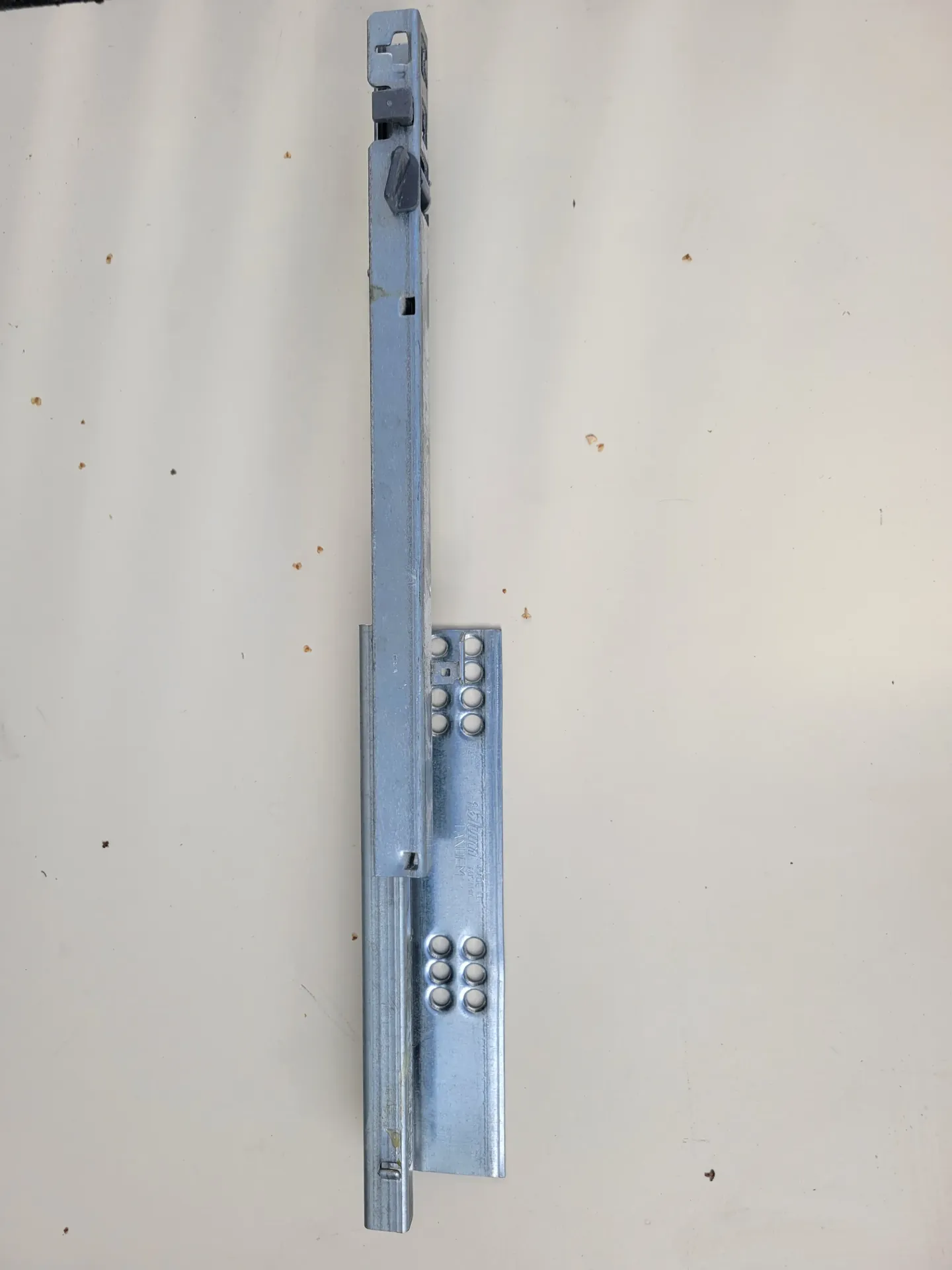 [RD32] RD32 - Rail télescopique