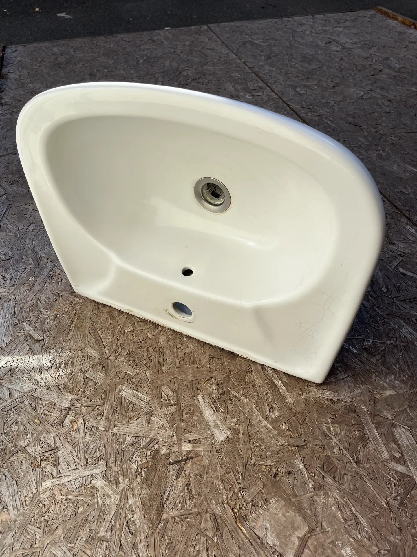 [CT423] CT423 - Lavabo suspendu 50 x 40 cm