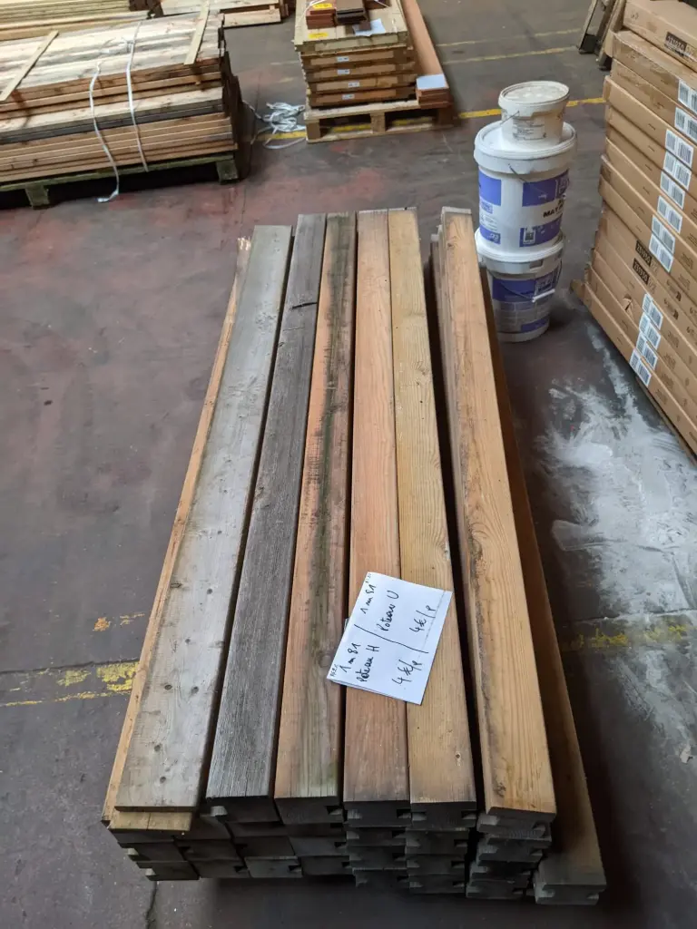 AS26 - Planche meleze L200