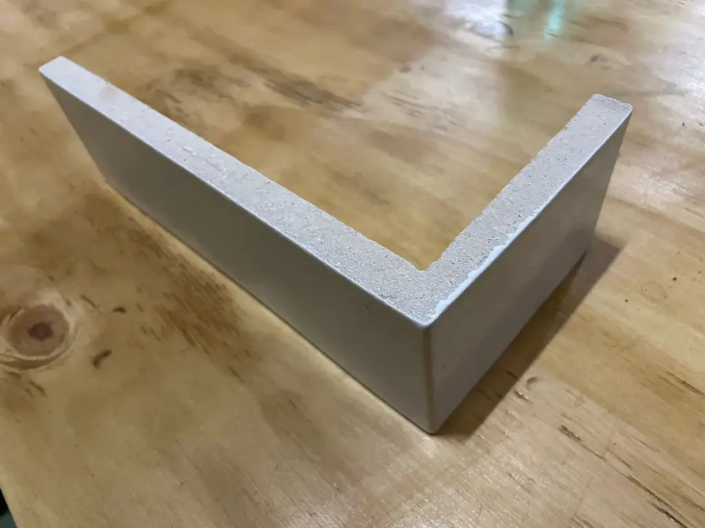 CT110 Bis - Angles carreaux emaillé blanc