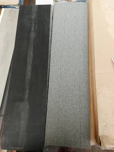 [DL05] DL05 - Lame de Moquette