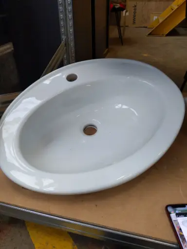 [CT06] CT06 - Vasque a encastrer 