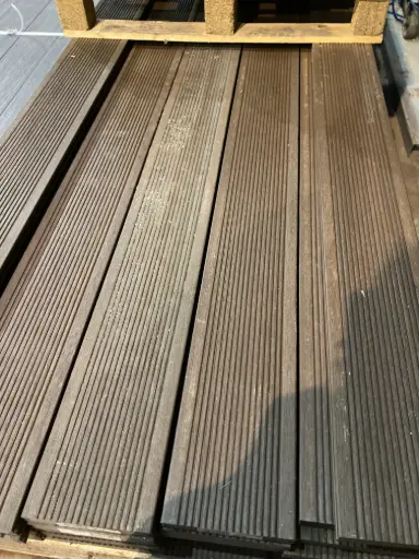 [MT04] MT04 - Lame composite Manhattan Ipe face rainurée 