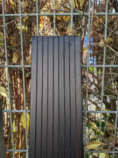 [MM04] MM04 - Lame de terrasse en composite noir