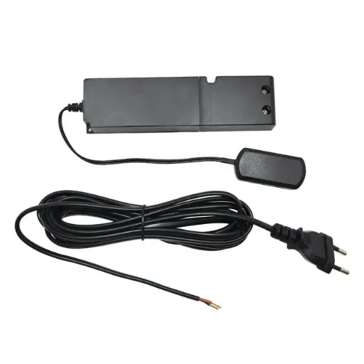 [LM46-083] LM46-083 Transformateur et connexion 6 entrées pour luminaires HUBI