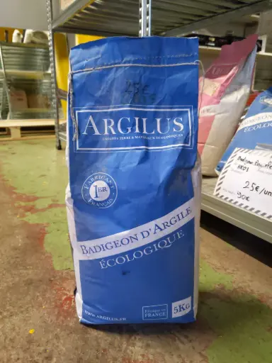 [AK03] AK03 - Badigeon d'argile 