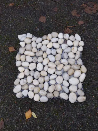 [CT91] CT91 - Galets sur filet 