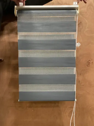 [CT140] CT140 - Store enrouleur jour nuit bleu marine 