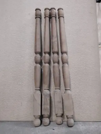 [MS01] MS01 - Lot de 4 montants lit baldaquin 